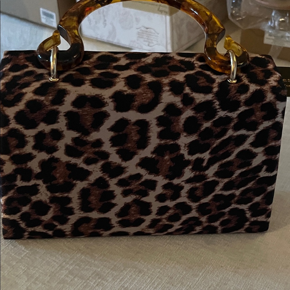Leopard Print Clutch with Tortoiseshell Handles - Picture 10 of 11